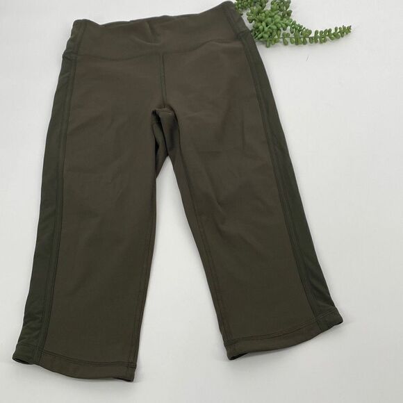 Lululemon Squad Goals Crop 17" Dark Olive
size 6 - Picture 3 of 10